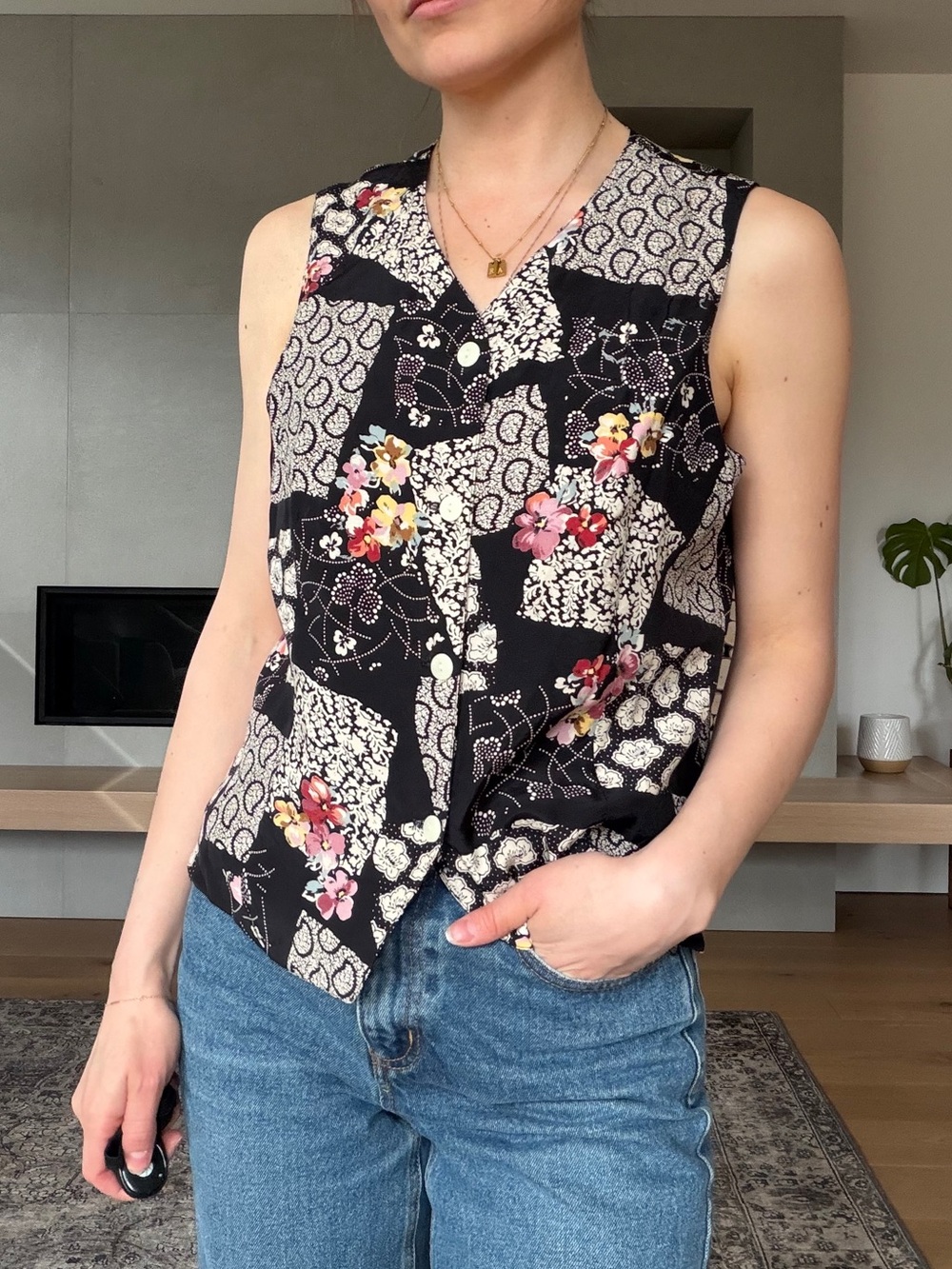 Vintage Black Floral Patchwork print V-Neck top small